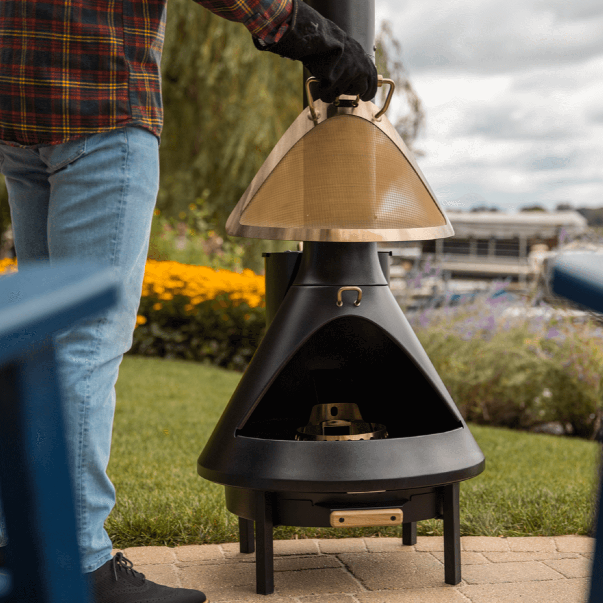 Chiminea Outdoor Fireplace - Thumbnail 3